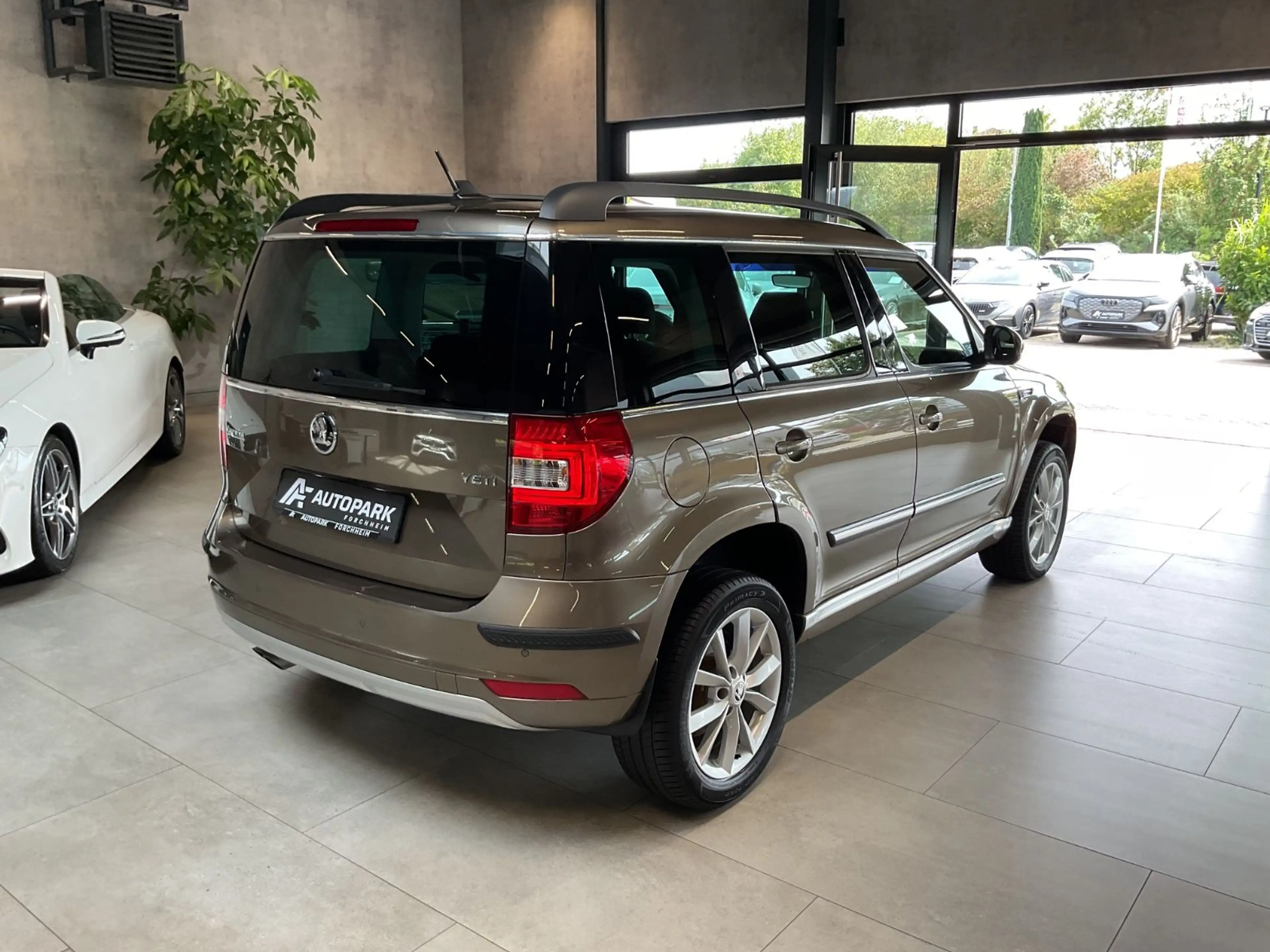 Skoda Yeti 1.4 TSI DSG Ambition Kamera Sitzh. PDC Alu — photo 4