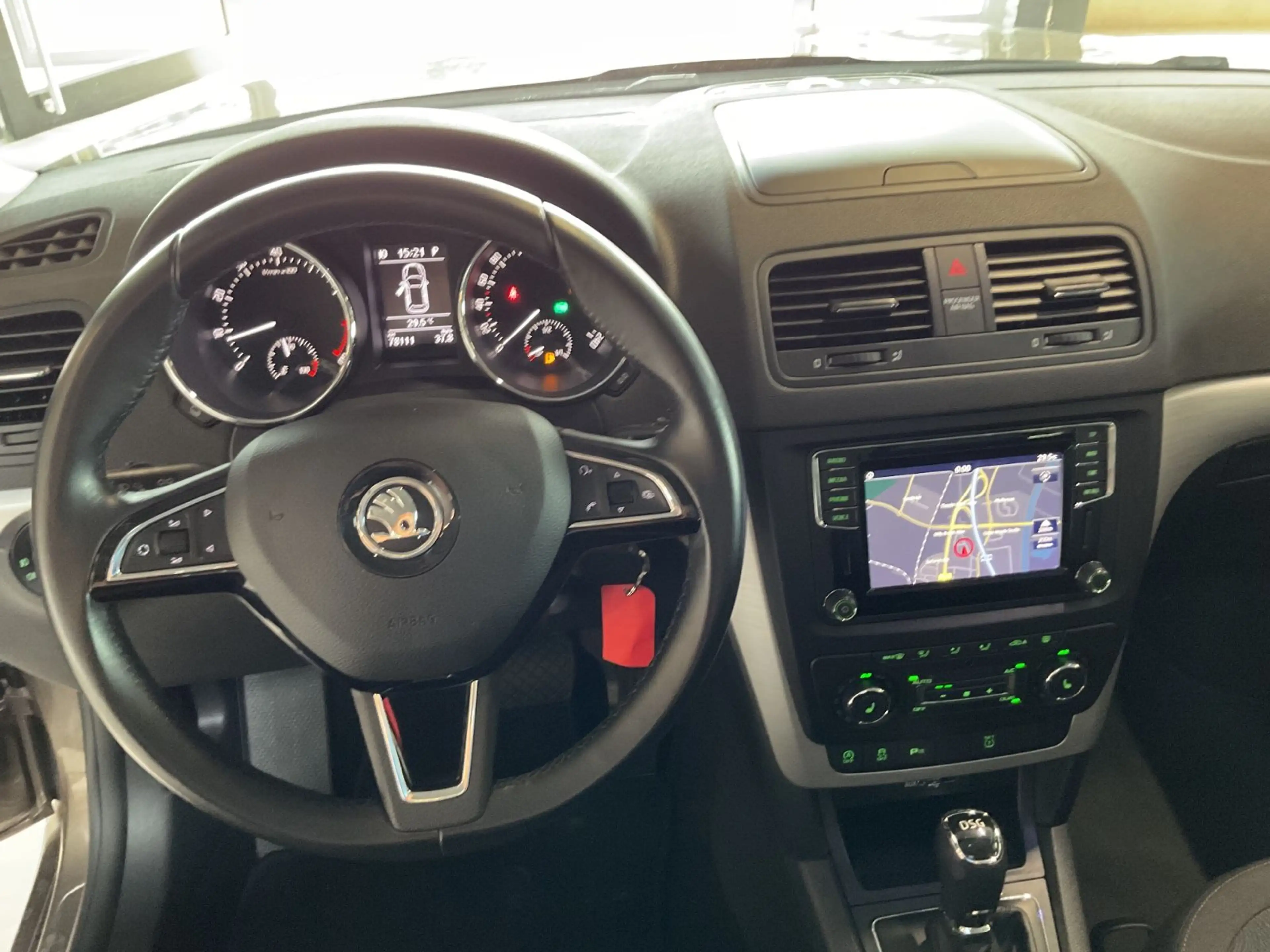 Skoda Yeti 1.4 TSI DSG Ambition Kamera Sitzh. PDC Alu — photo 7