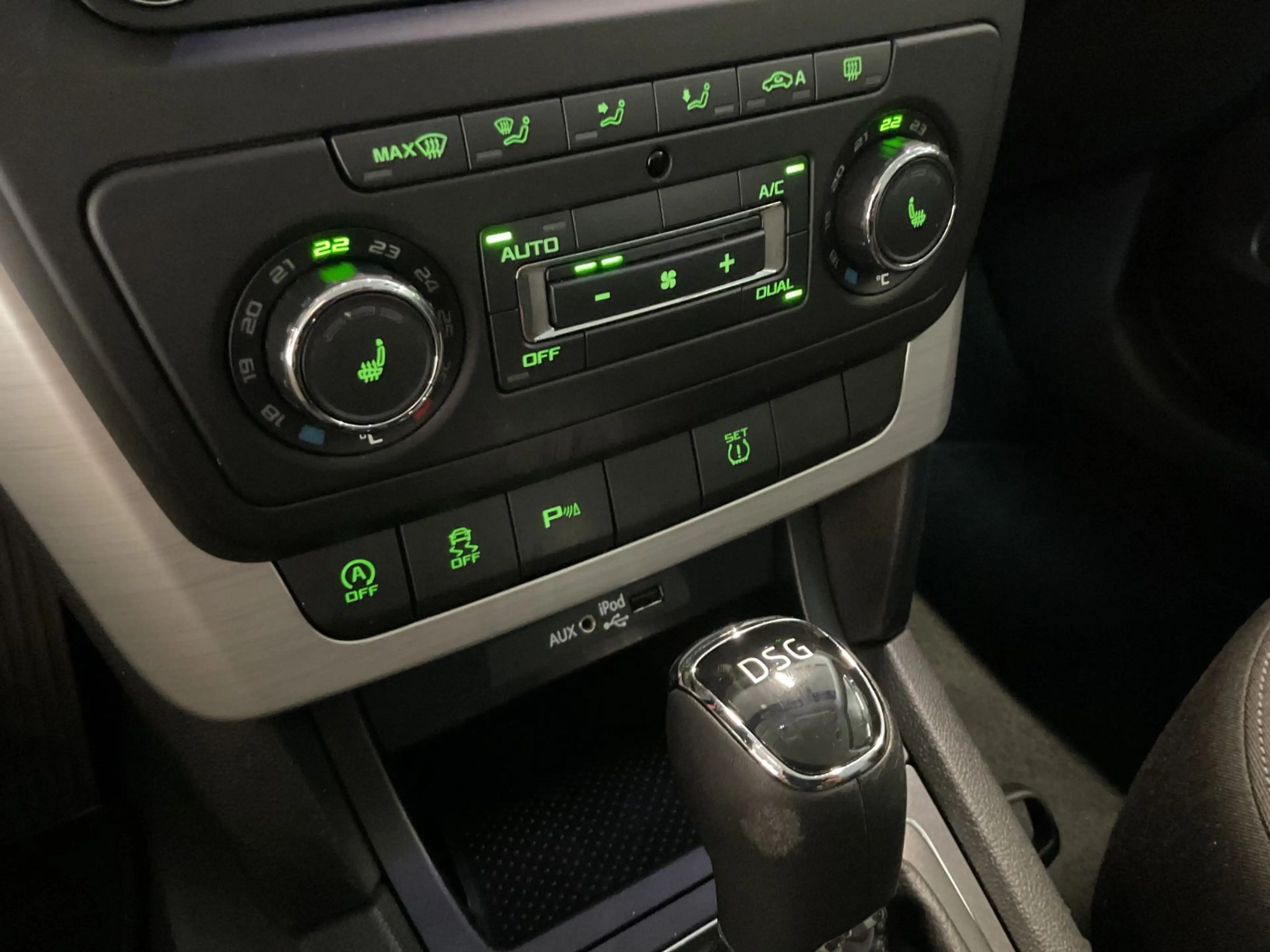 Skoda Yeti 1.4 TSI DSG Ambition Kamera Sitzh. PDC Alu — photo 12