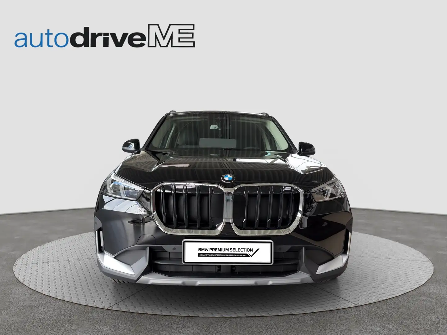 BMW X1 xDrive 20d Schwarz - 2