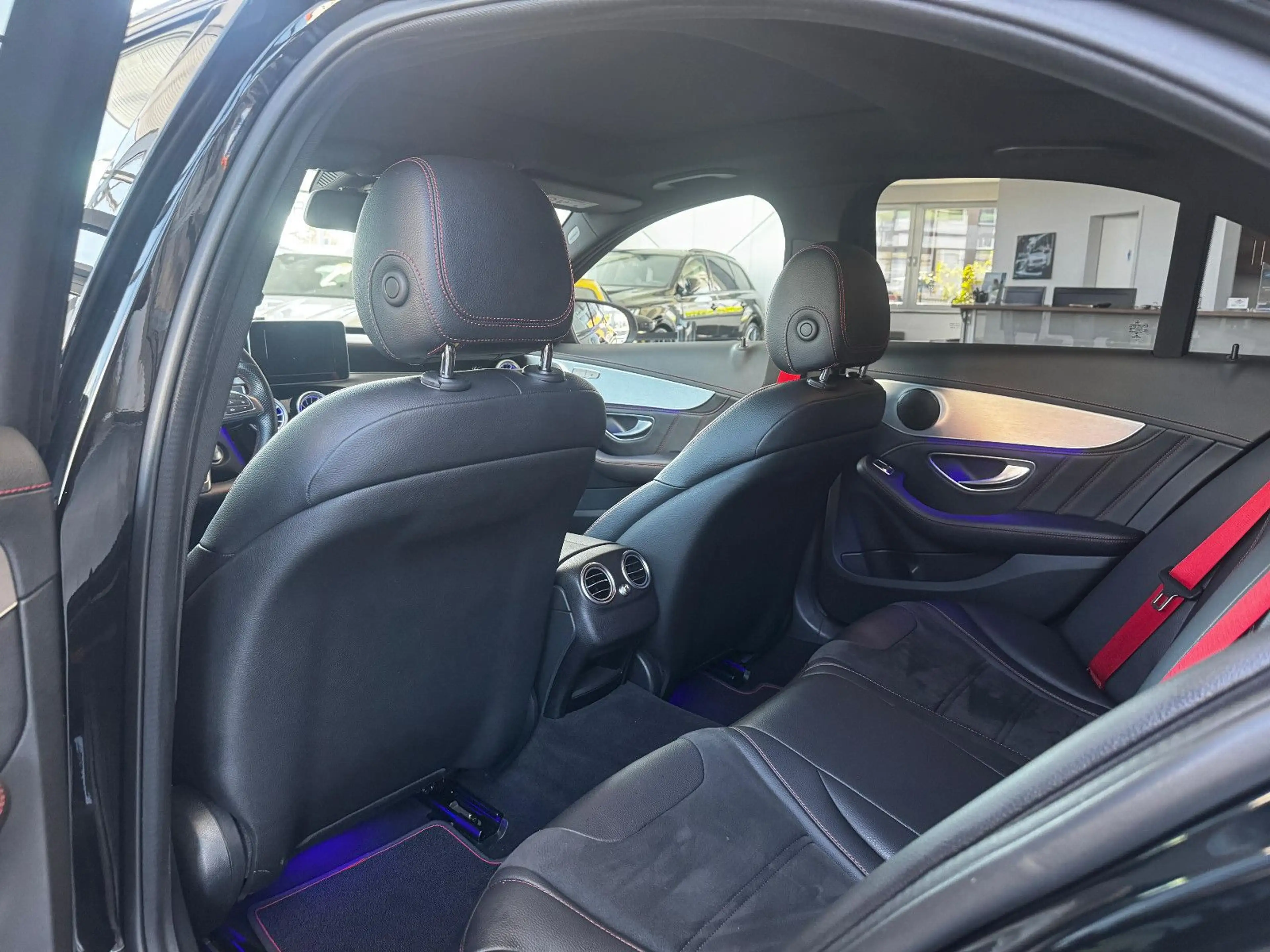 Mercedes-Benz C 43 AMG 3.0 "LED/Pano/R-Kamera/Navi/Temp/Klima" — photo 15