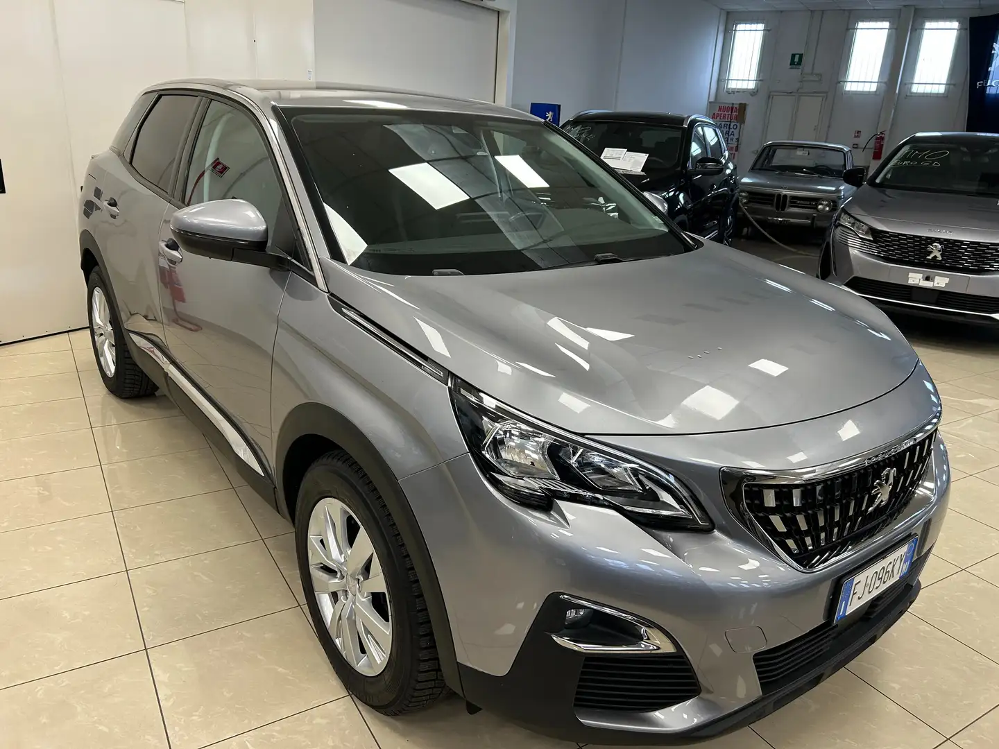 Peugeot 3008 3008 1.6 bluehdi Active s Grigio - 1