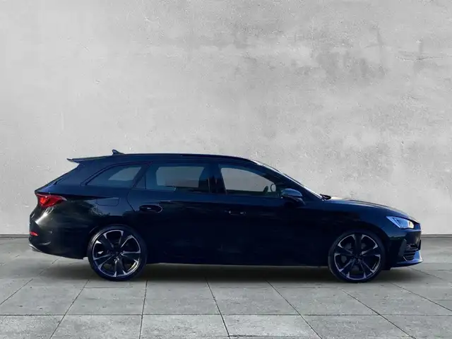 Cupra Leon view 6