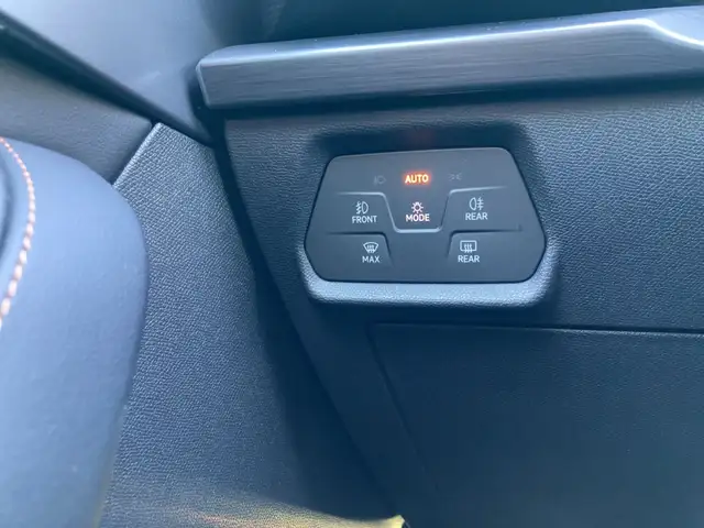 Cupra Leon view 21