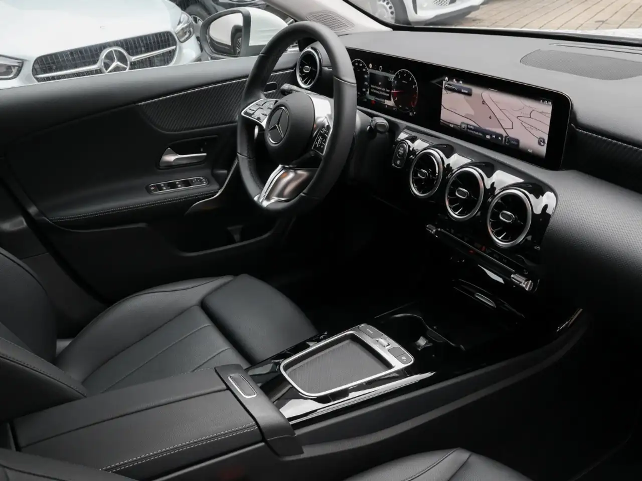 Mercedes-Benz A 180 Progressive/LED/Kamera/Winter/Shz/Navi/17" 4