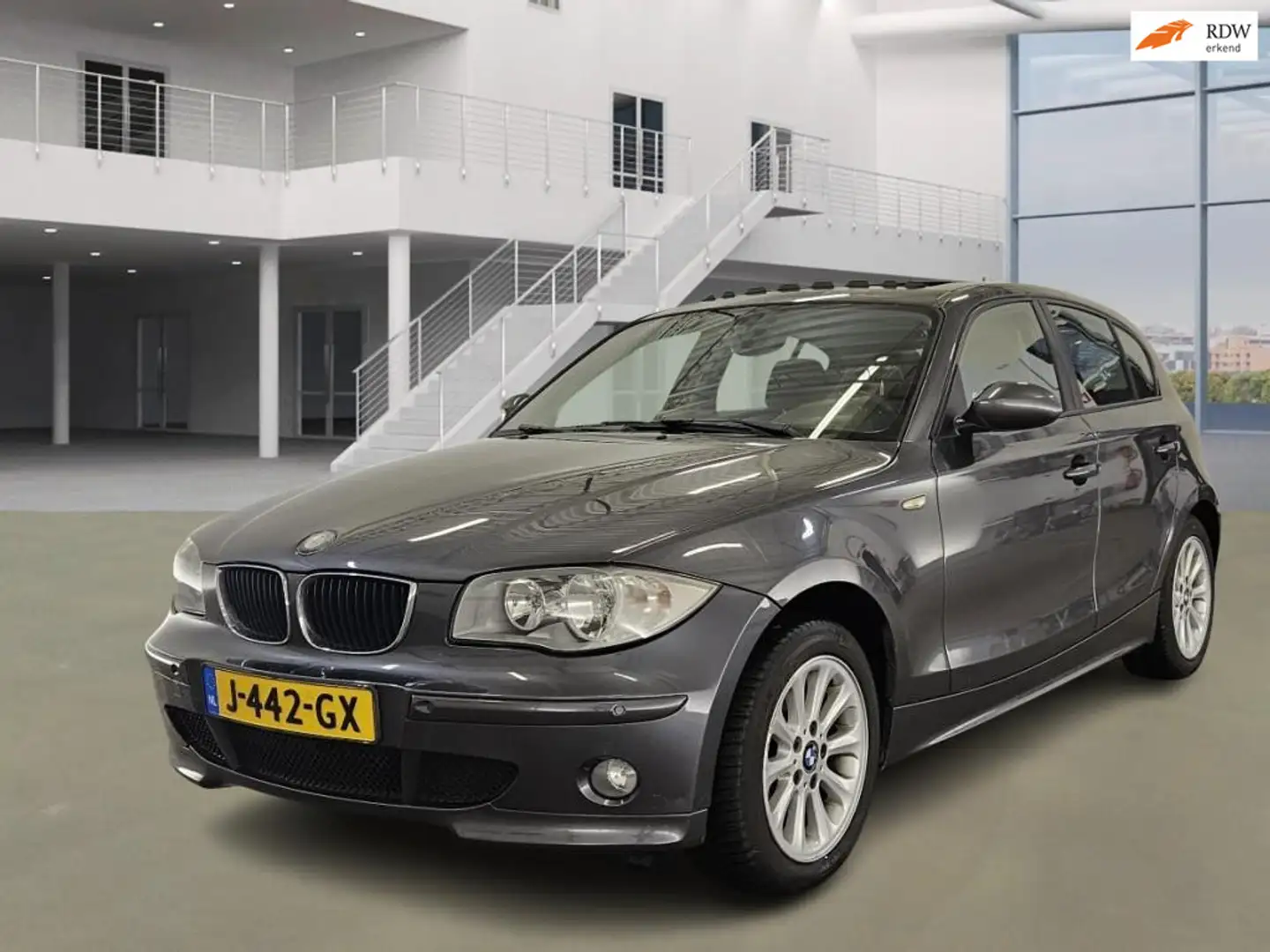 BMW 116 1-serie 116i Executive|SCHUIFDAK|NAVI|STOELVERW|PS Grau - 1
