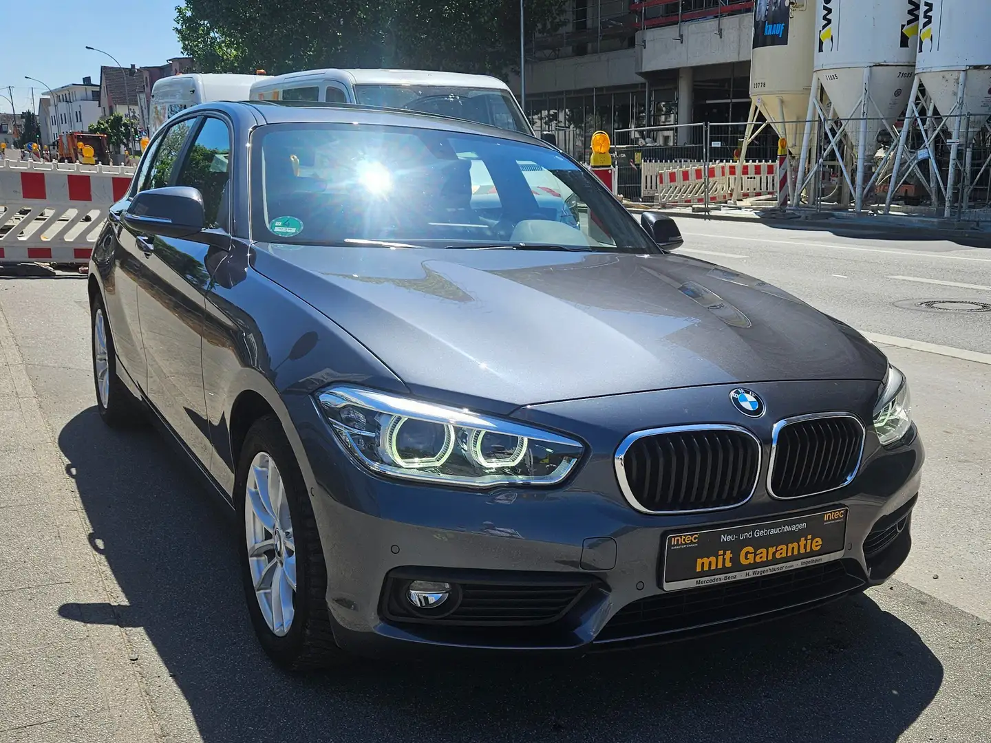 BMW 118 118i Advantage Gris - 2