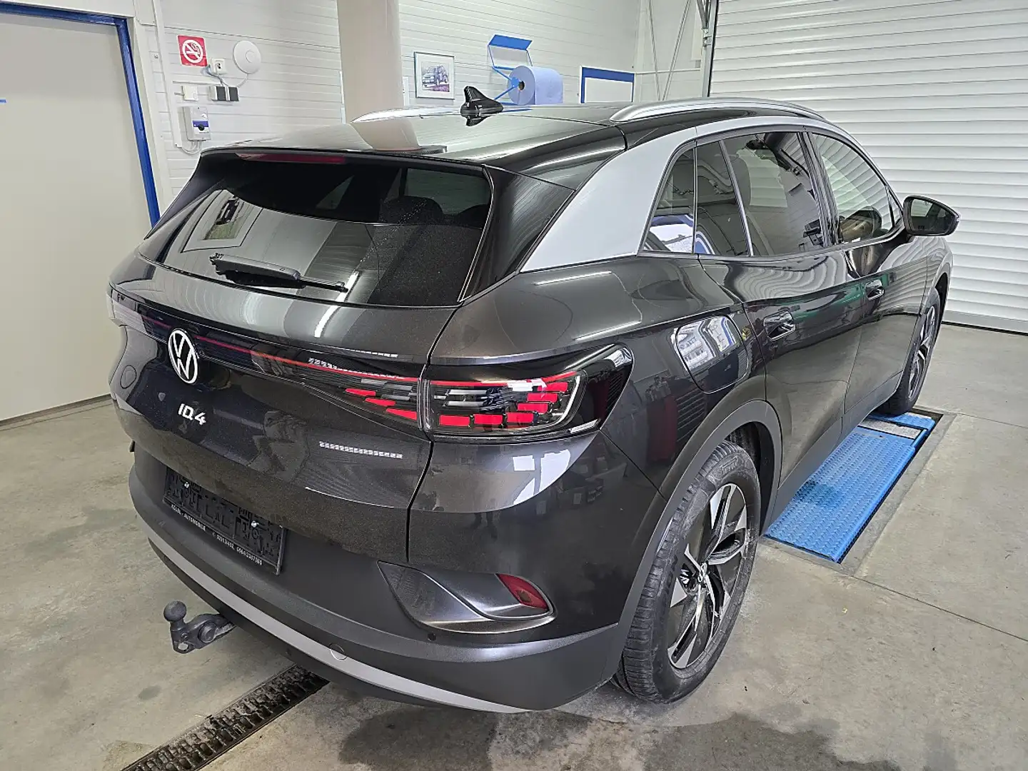 Volkswagen ID.4 ID. 4 Pro Performance / 77kWh Family Grau - 2