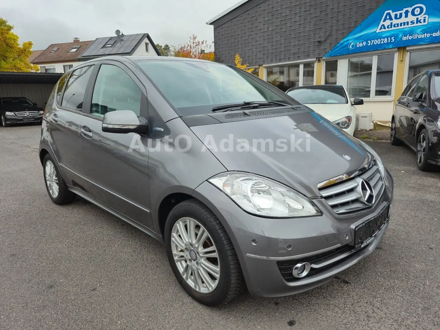 Mercedes-Benz A 160 BE Elegance Parkassistent Allwetter 83tkm Gris - 2