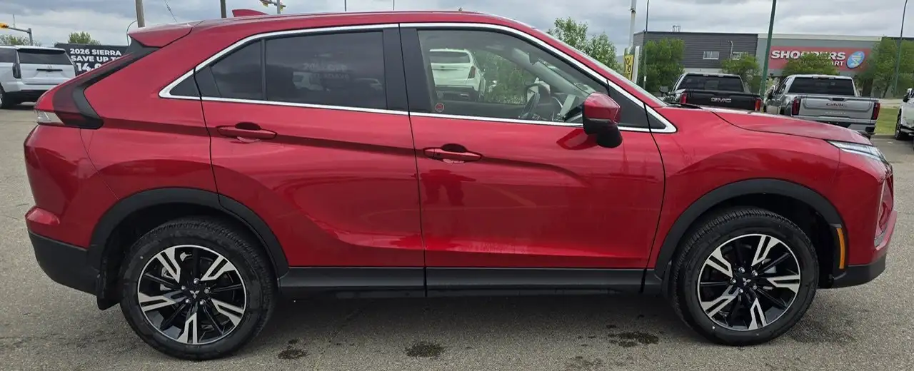 Mitsubishi Eclipse Cross снимка Mitsubishi Eclipse Cross