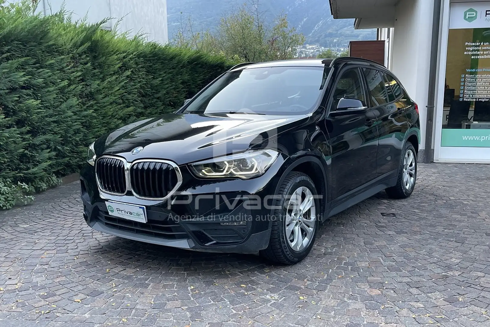 BMW X1 X1 xDrive25e Business Advantage Noir - 1