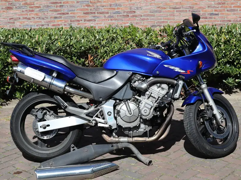 Honda Hornet - foto 7