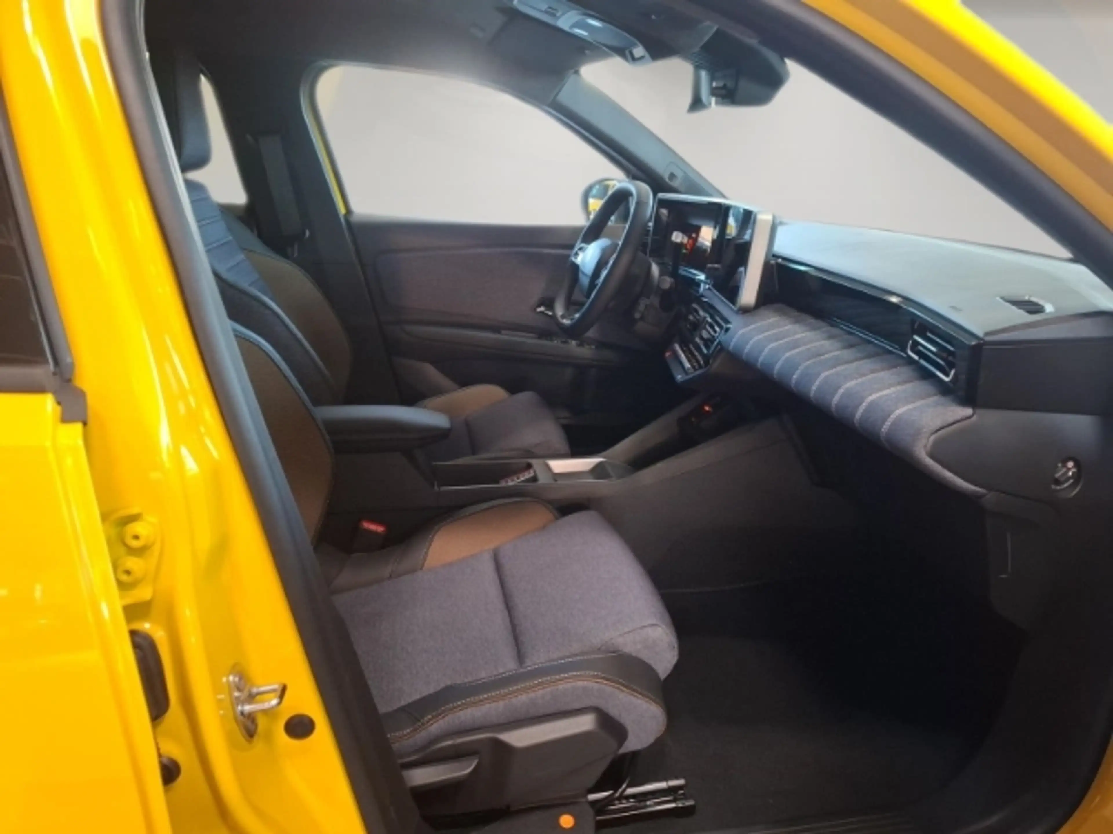 Renault R 5 E-Tech Techno 150 Comfort Range ALLWETTERREIFEN SI — photo 13