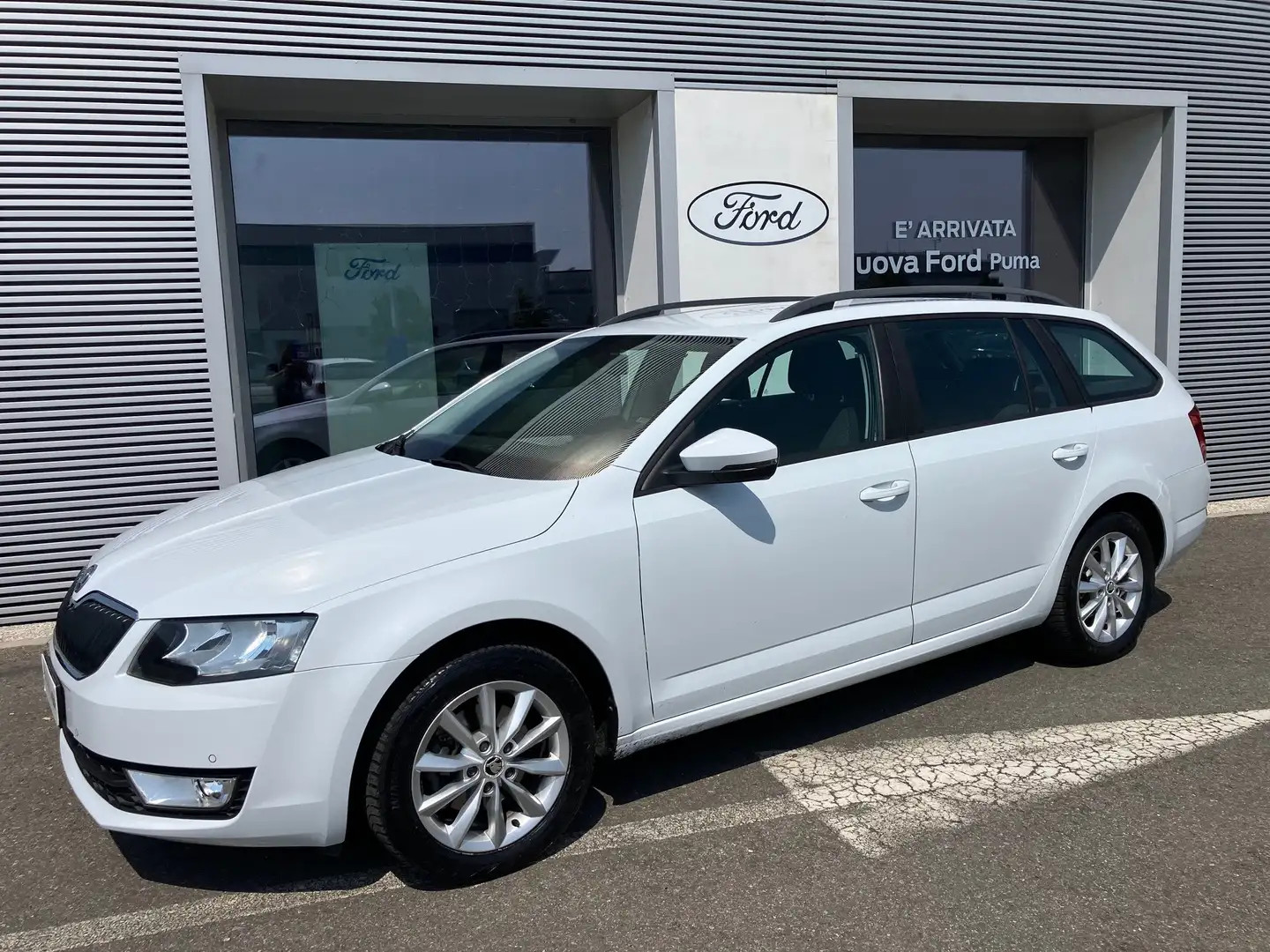 Skoda Octavia Octavia  Wagon1.4 tsi g-tec Style (elegance) 110cv Bianco - 2