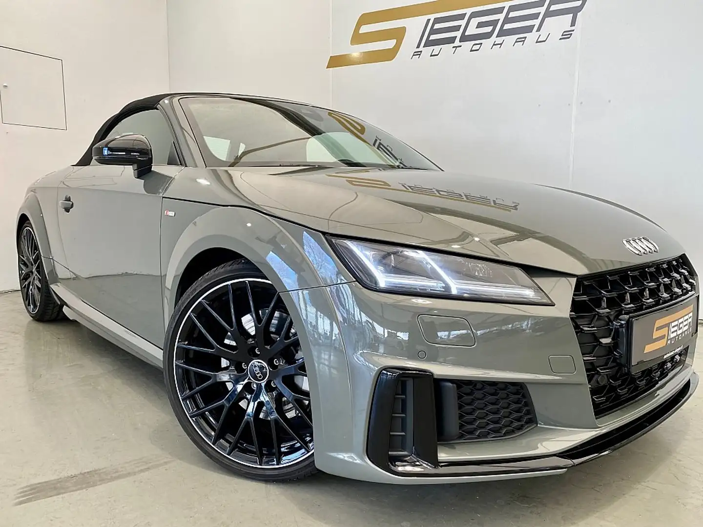 Audi TT Roadster 45 TFSI S-tronic Gris - 1