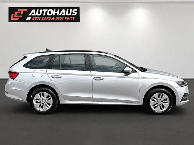 Skoda Octavia view 5