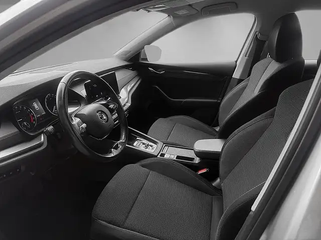 Skoda Octavia view 7