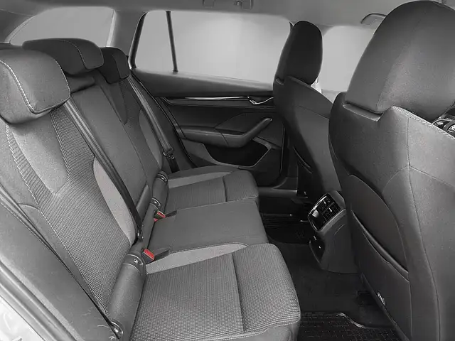 Skoda Octavia view 12