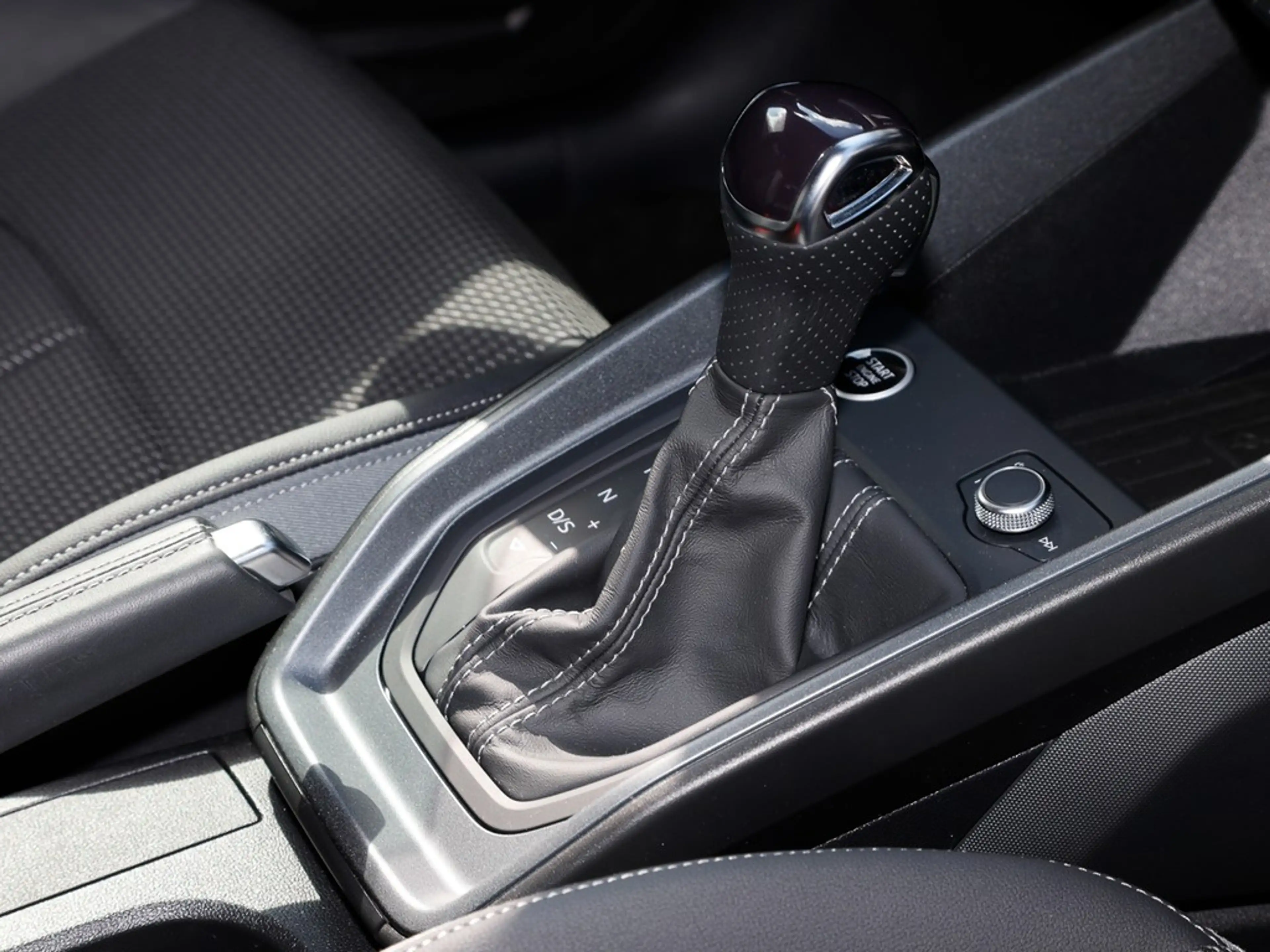 Audi A1 Sportback 30 TFSI S tronic S Line /Navi/LED — photo 11