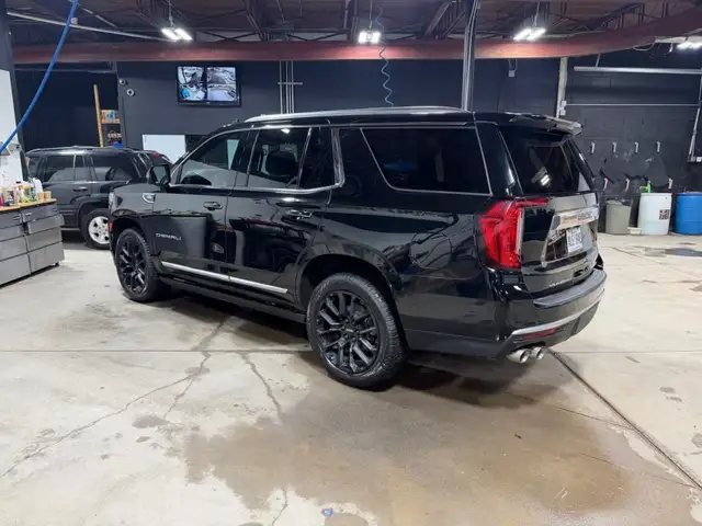 GMC Yukon 2022 — photo 4