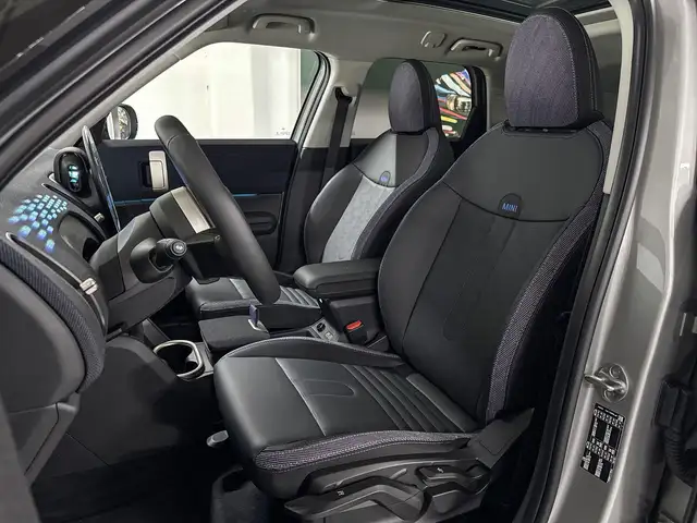 Mini Countryman view 9