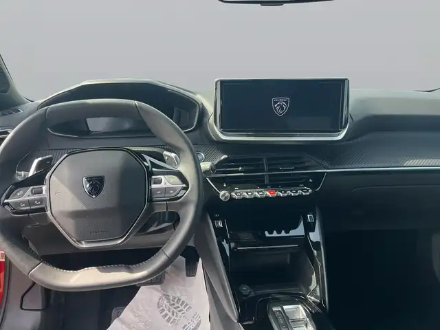 Peugeot 2008 view 11
