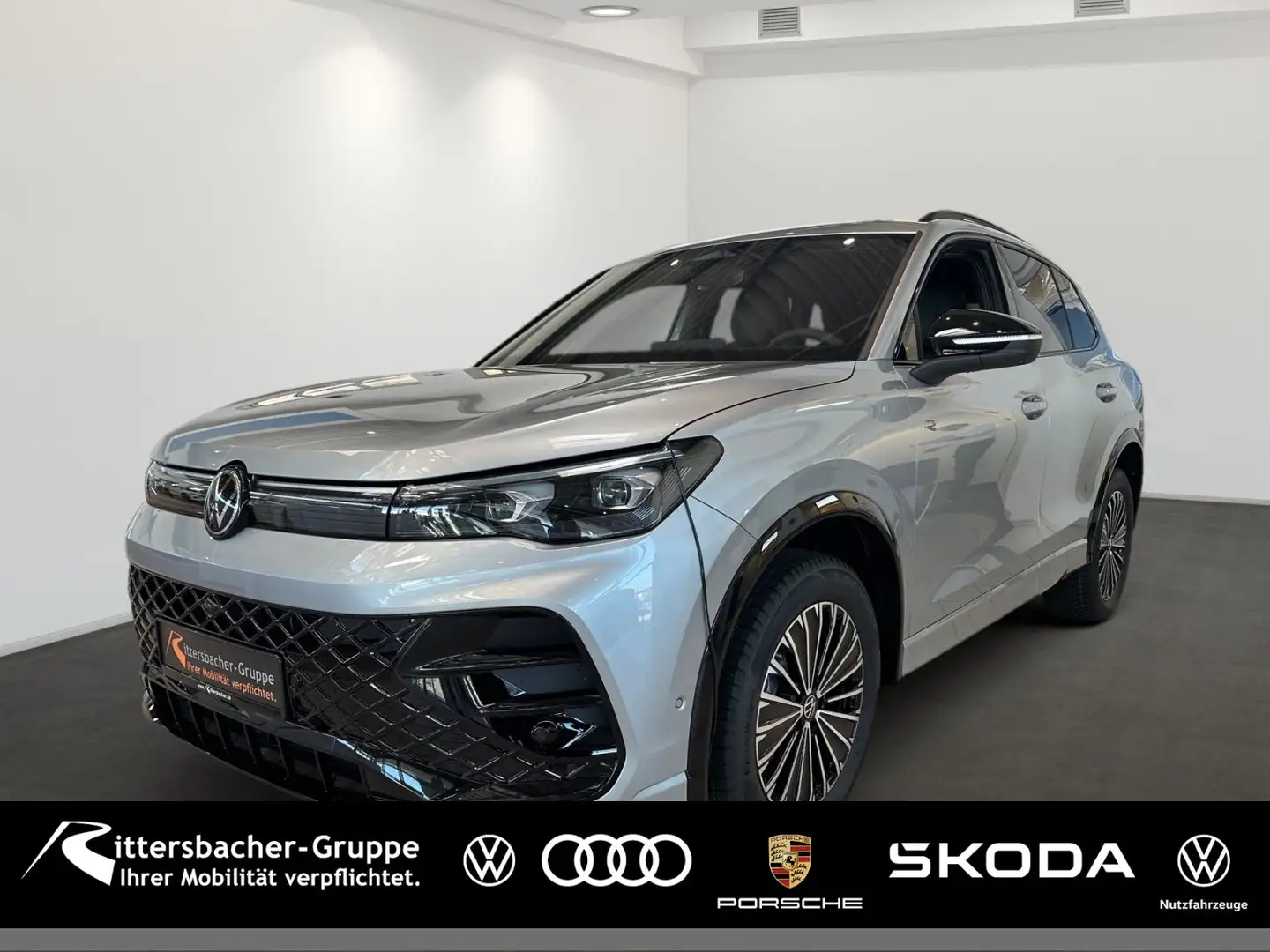 Volkswagen Tiguan R-Line 4M TDI DSG BlackStyle AHK IQ.light Argent - 1
