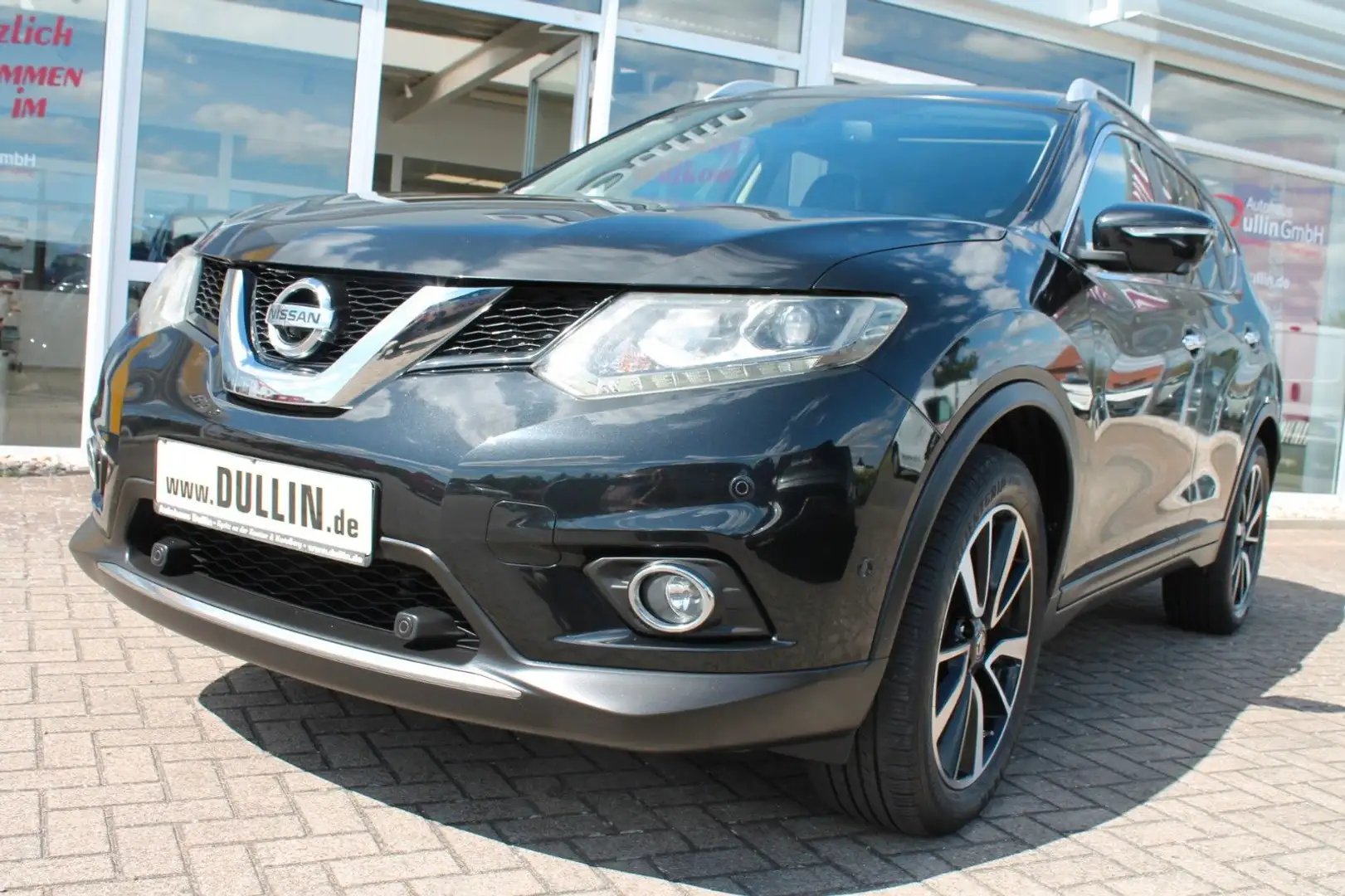 Nissan X-Trail 1,6 dCi Tekna 4x2 Glasdach+Anhängerzug Noir - 2