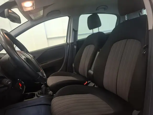 Fiat Punto Evo view 8
