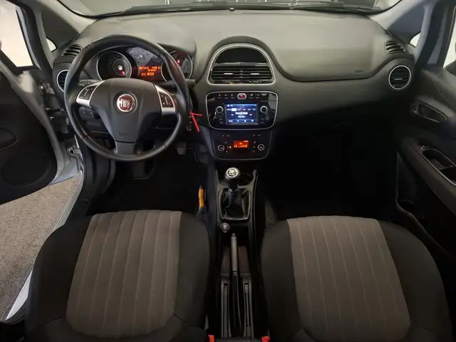 Fiat Punto Evo view 10