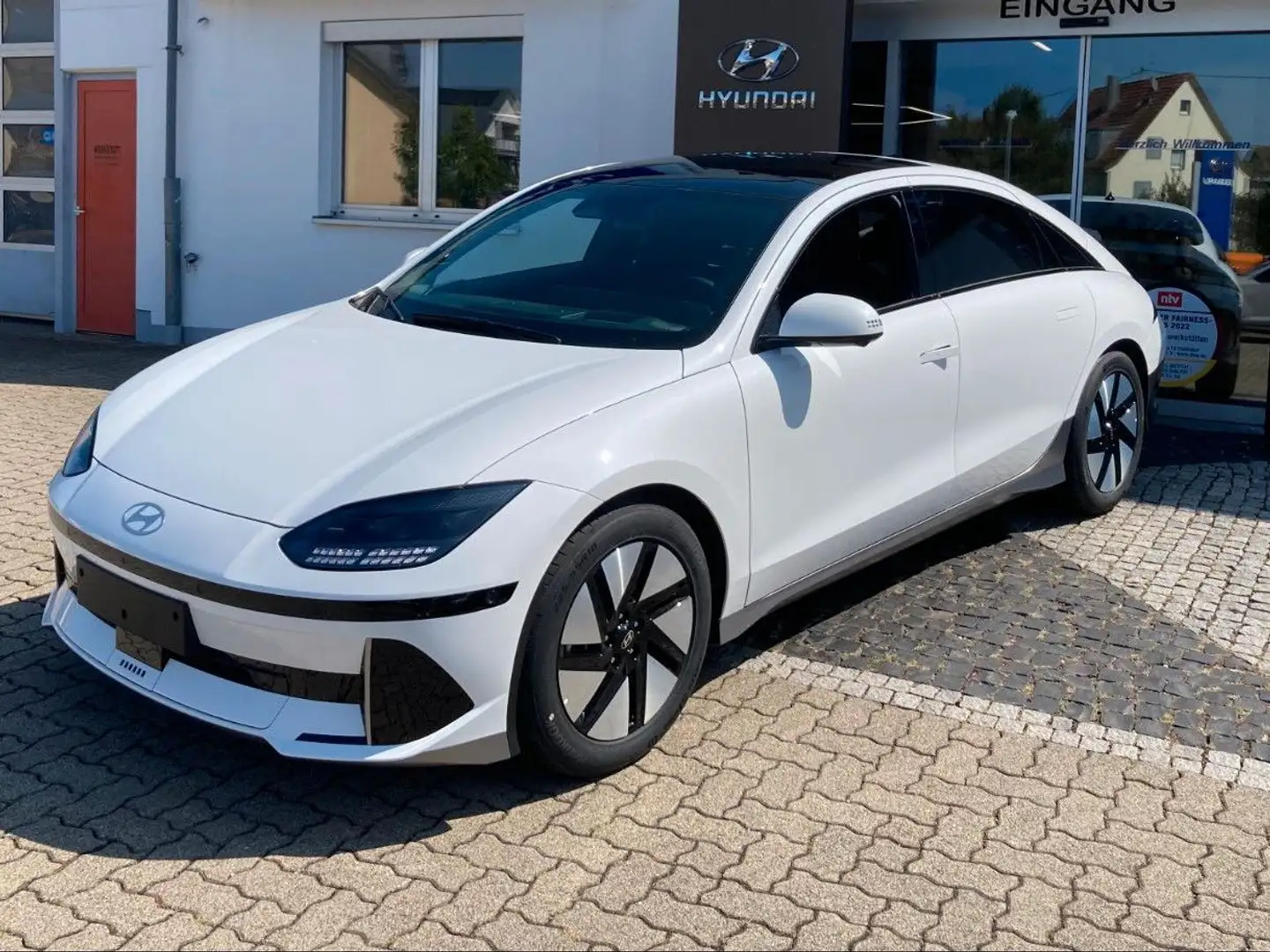 Hyundai IONIQ 6 53kWh 2WD 111kW/151PS Techniq+Park+Glas Alb - 2