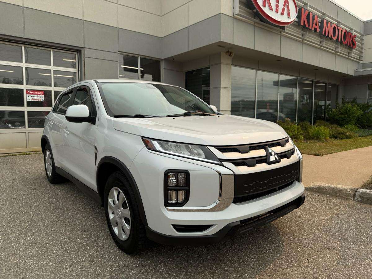 2024 Mitsubishi RVR ES AWC