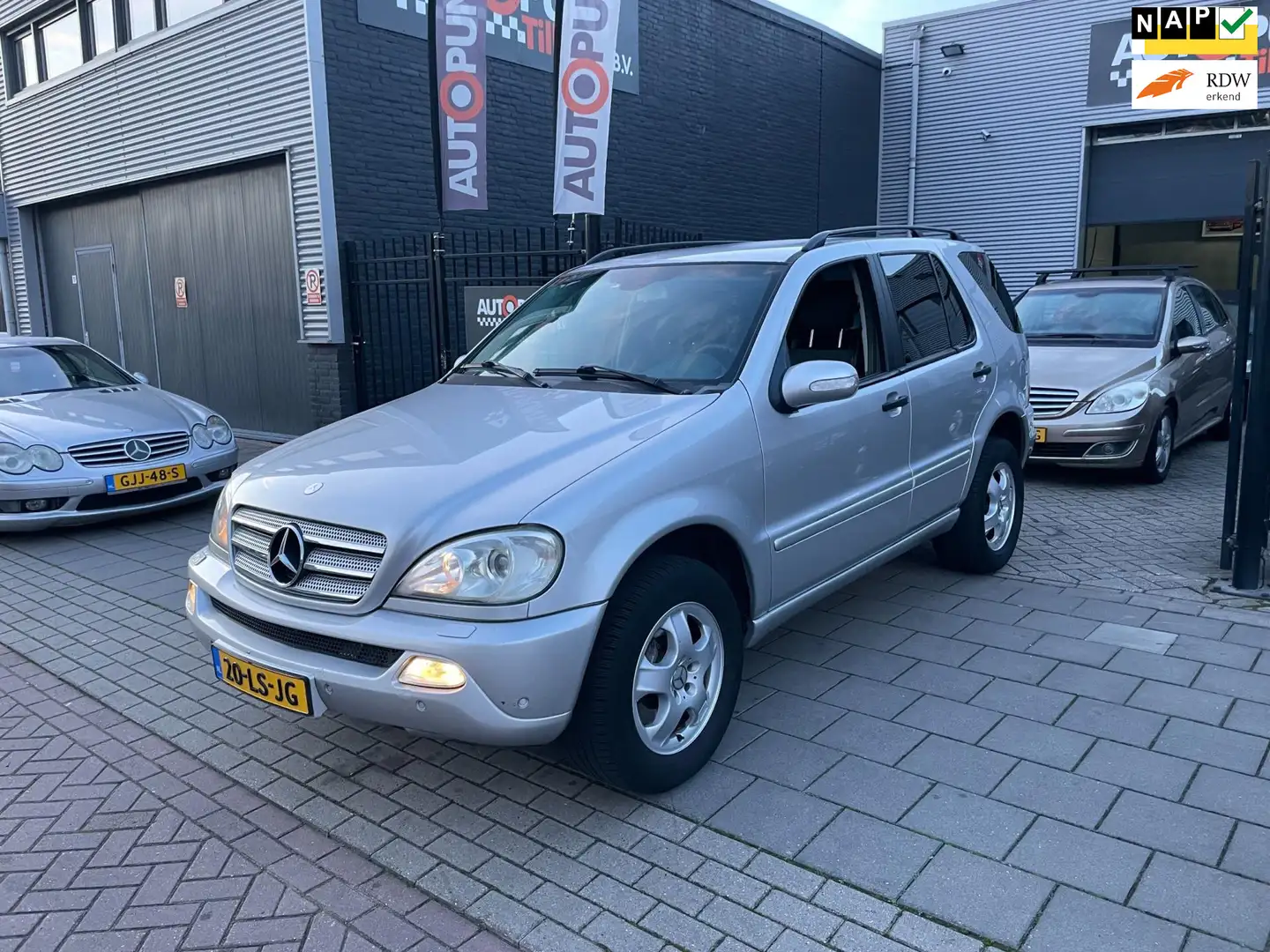 Mercedes-Benz ML 350 M-klasse V6 4Matic Trekhaak Airco PDC NAP APK Grijs - 1
