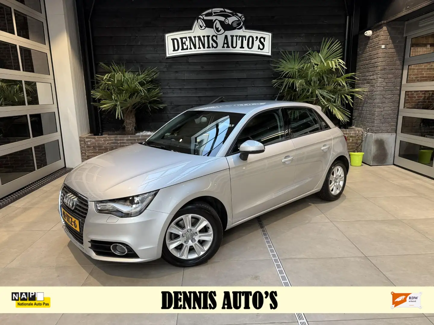 Audi A1 Sportback 1.4 TFSI Ambition Pro Line Nieuwstaat! Grijs - 1
