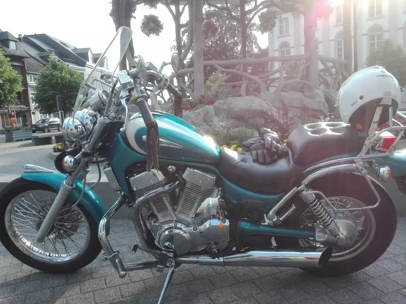 Suzuki Intruder C - foto 3