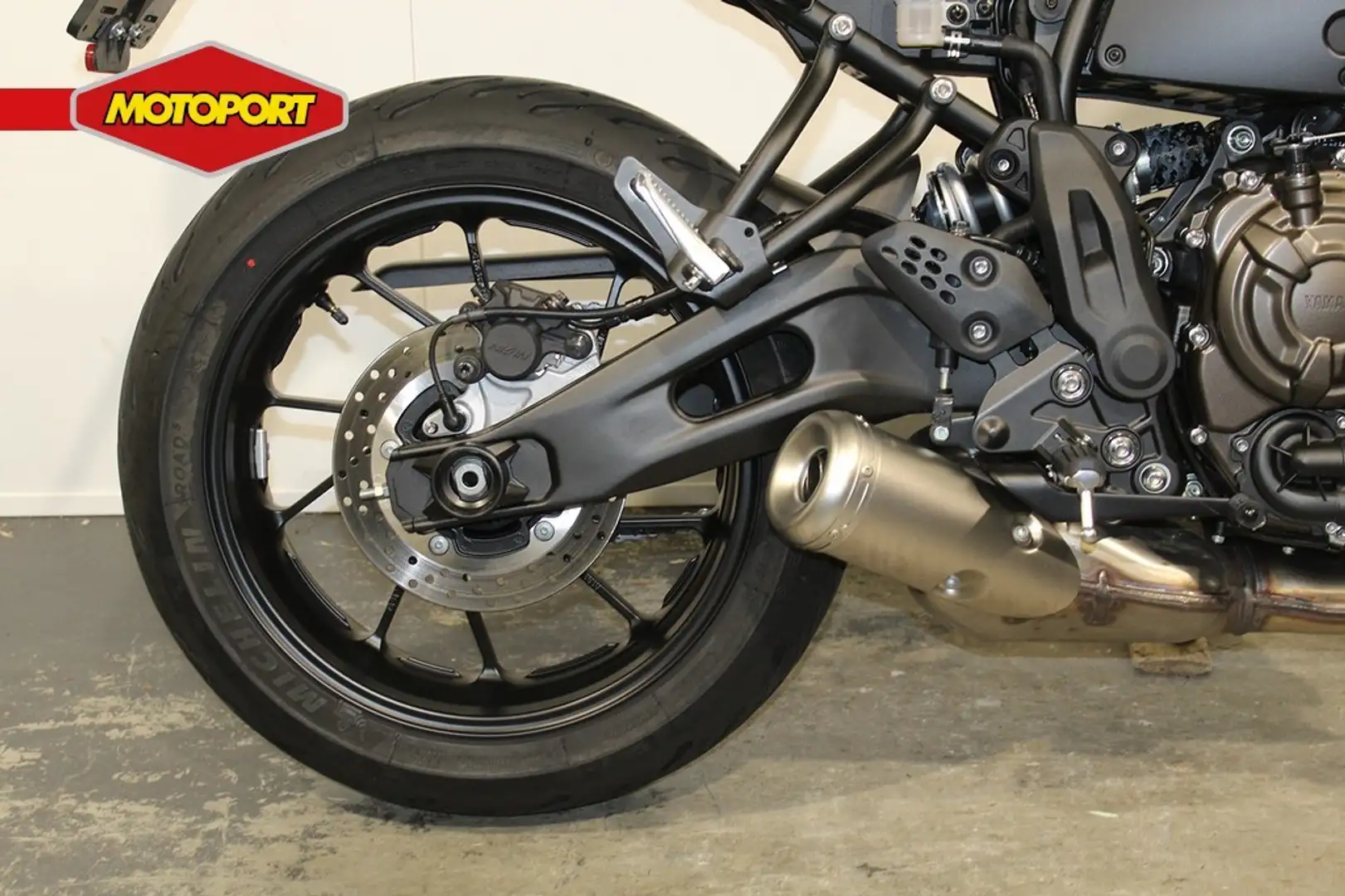 Yamaha XSR 700 Wit - 2