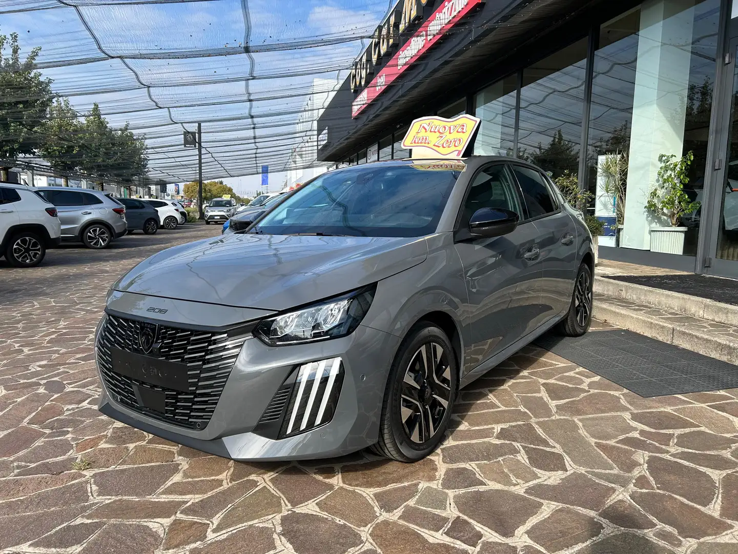 Peugeot 208 208 1.2 hybrid Allure 110cv e-dcs 6 KM0 Grau - 2