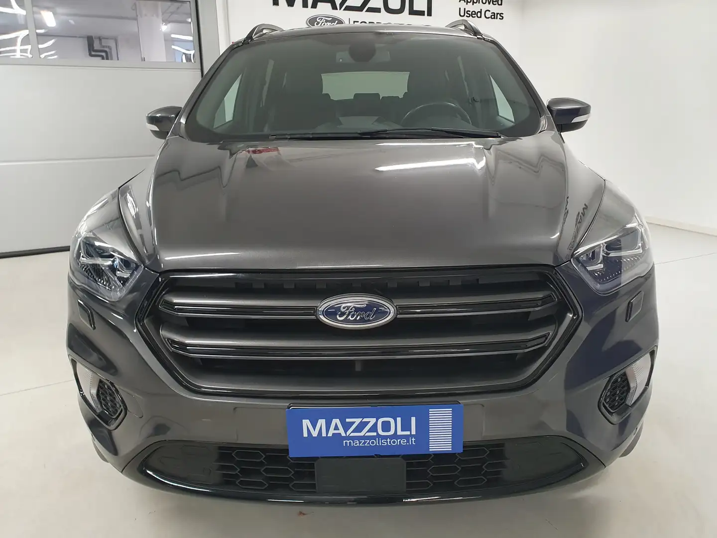 Ford Kuga 1.5 ecoboost ST-Line S&S Grau - 2