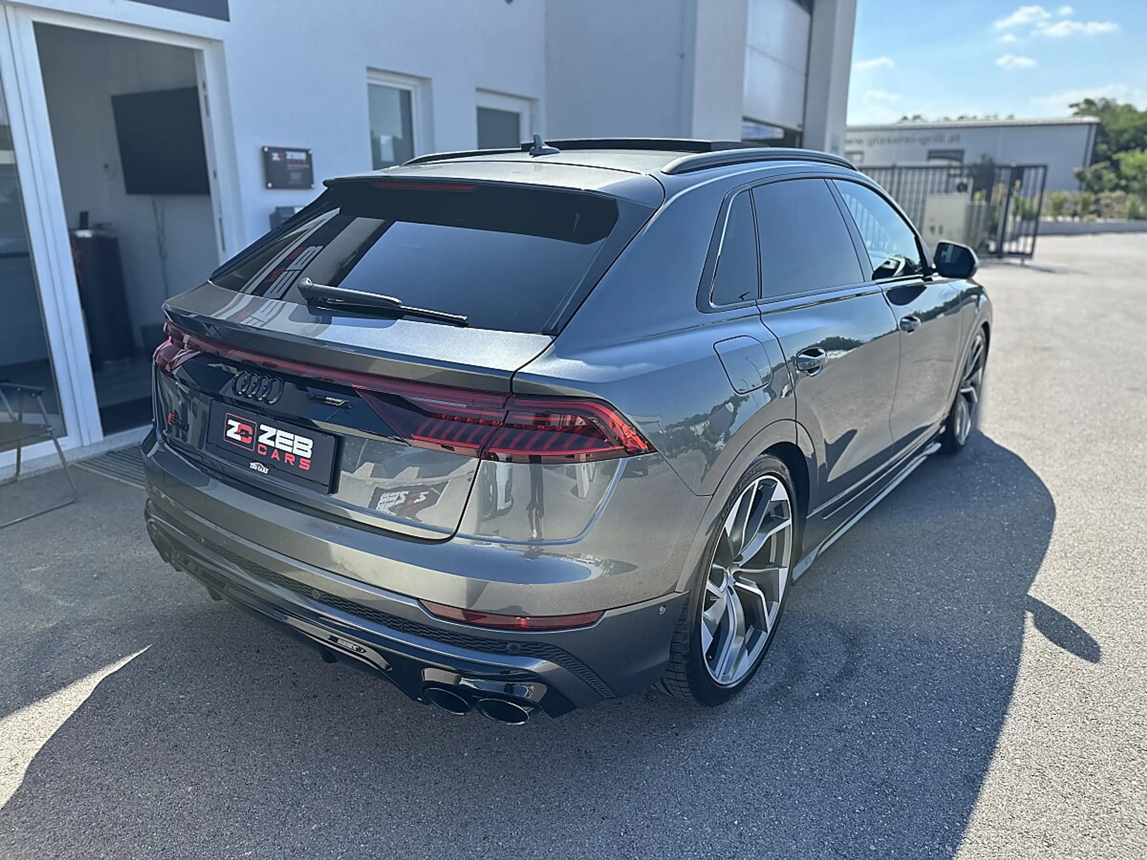 Audi SQ8 TDI quattro Tiptronic — photo 9