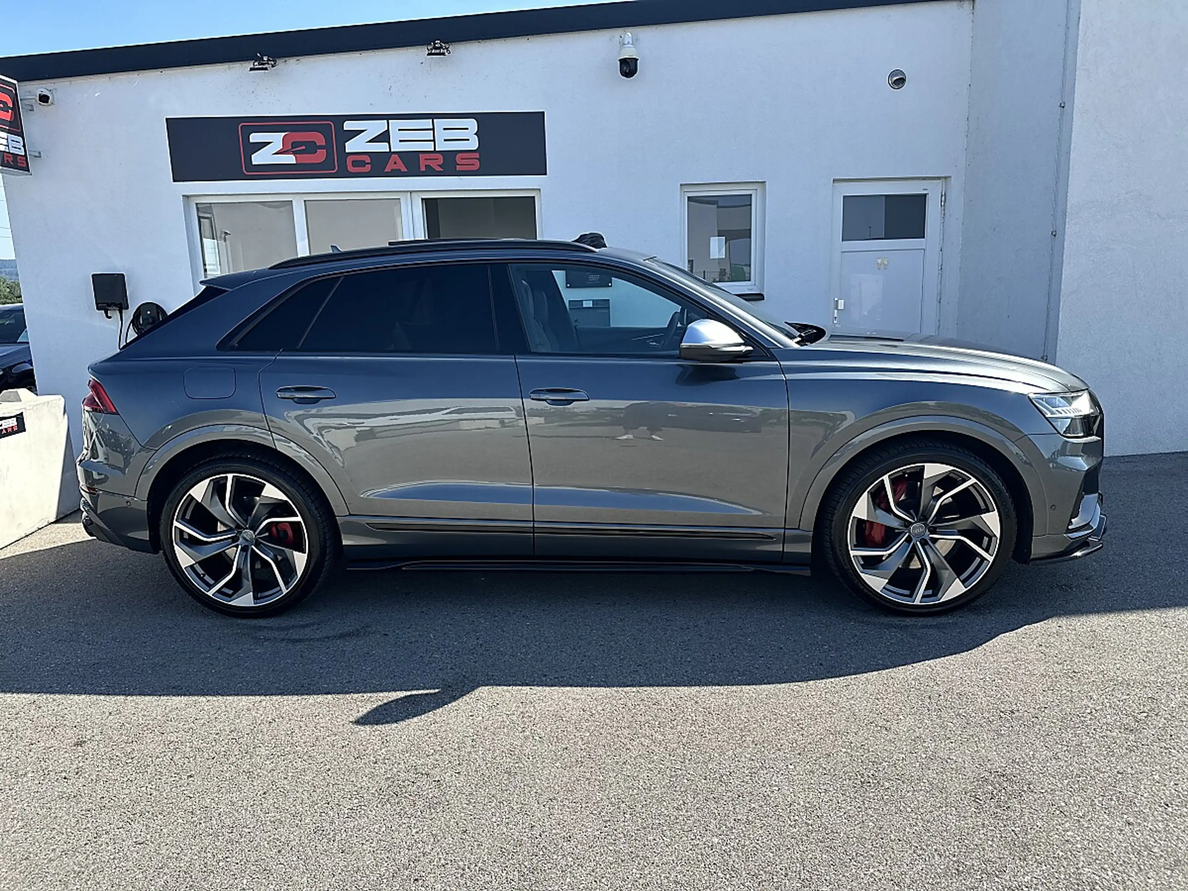 Audi SQ8 TDI quattro Tiptronic — photo 4