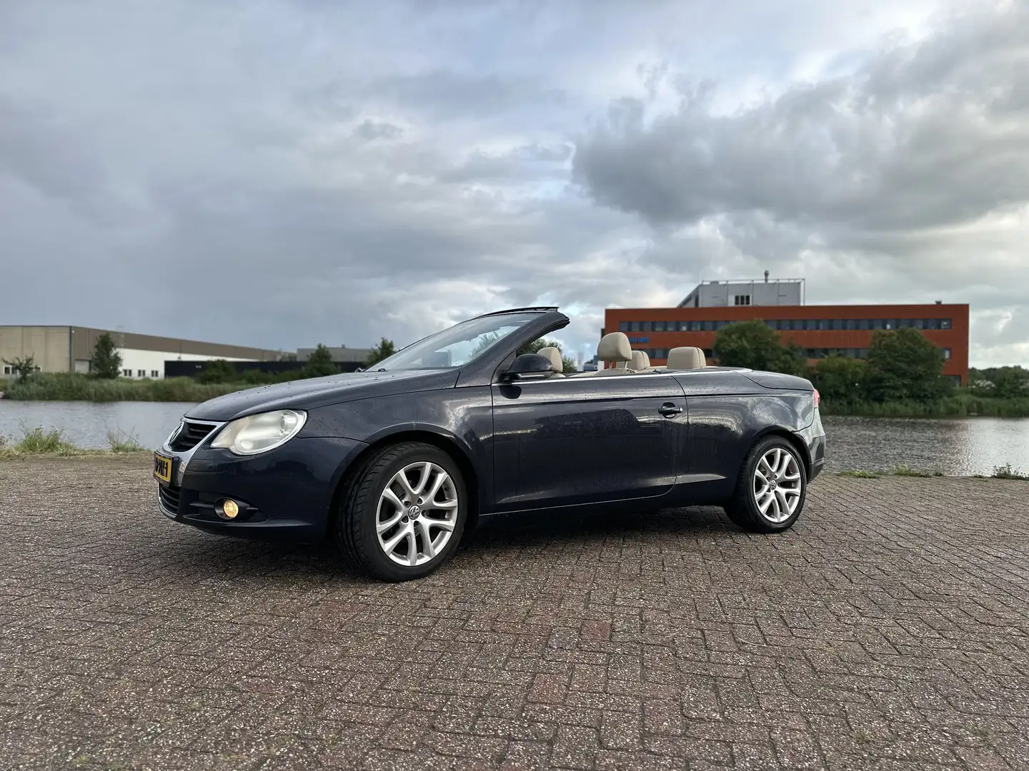 Volkswagen Eos 2.0-16v FSI || Motor met weinig km’s Blauw - 2