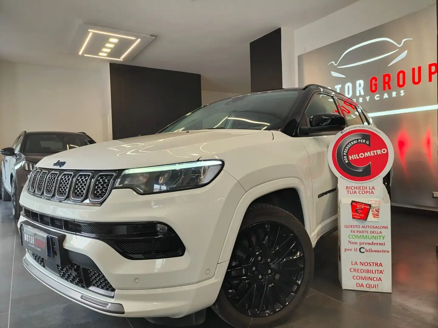 Jeep Compass Compass 1.3 Turbo T4 240 CV PHEV AT6 4xe S Blanc - 1