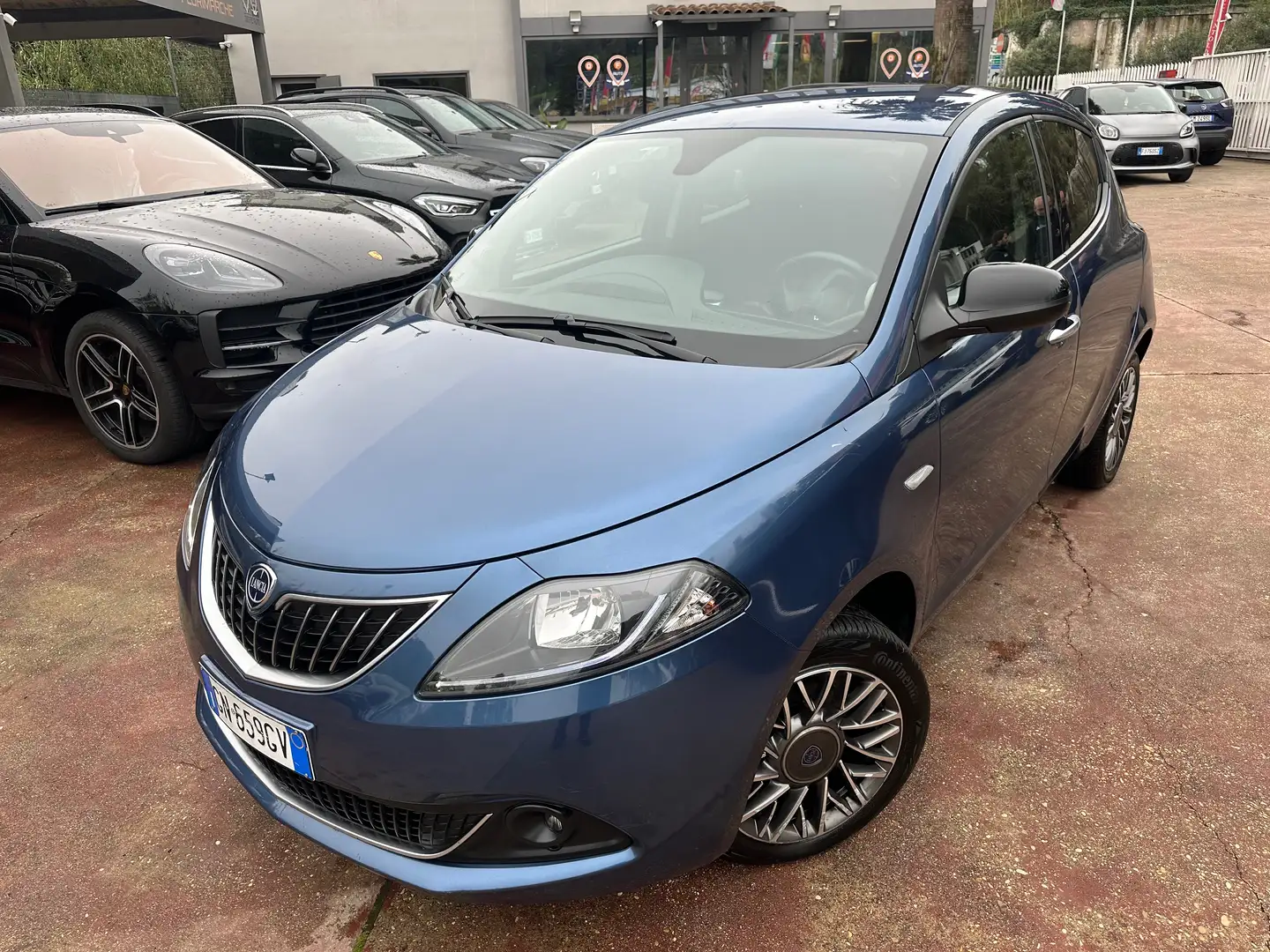 Lancia Ypsilon Ypsilon 1.0 firefly hybrid Gold Plus s Blu/Azzurro - 2