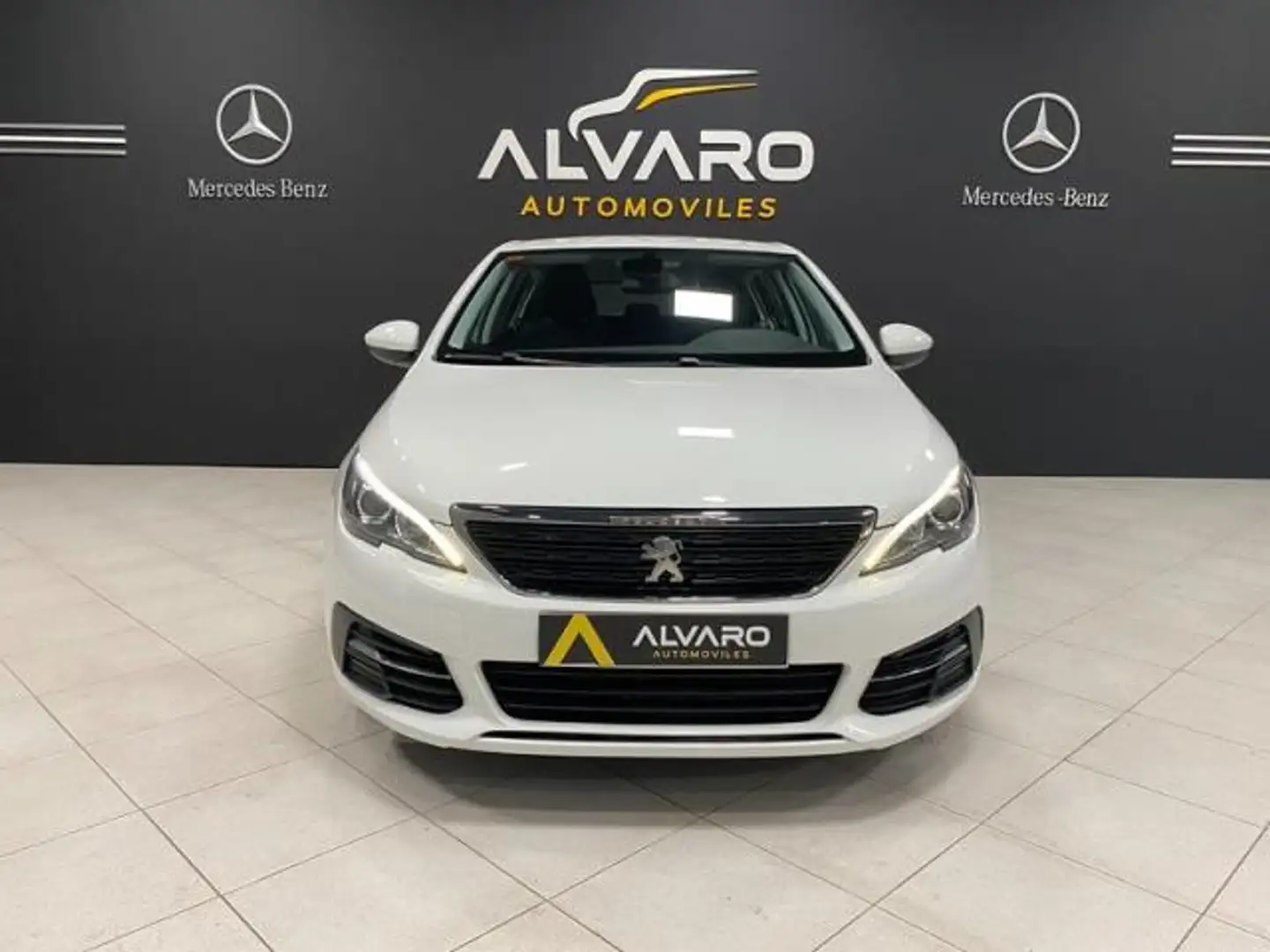 Peugeot 308 1.5BlueHDi S&S Active 130 Weiß - 2