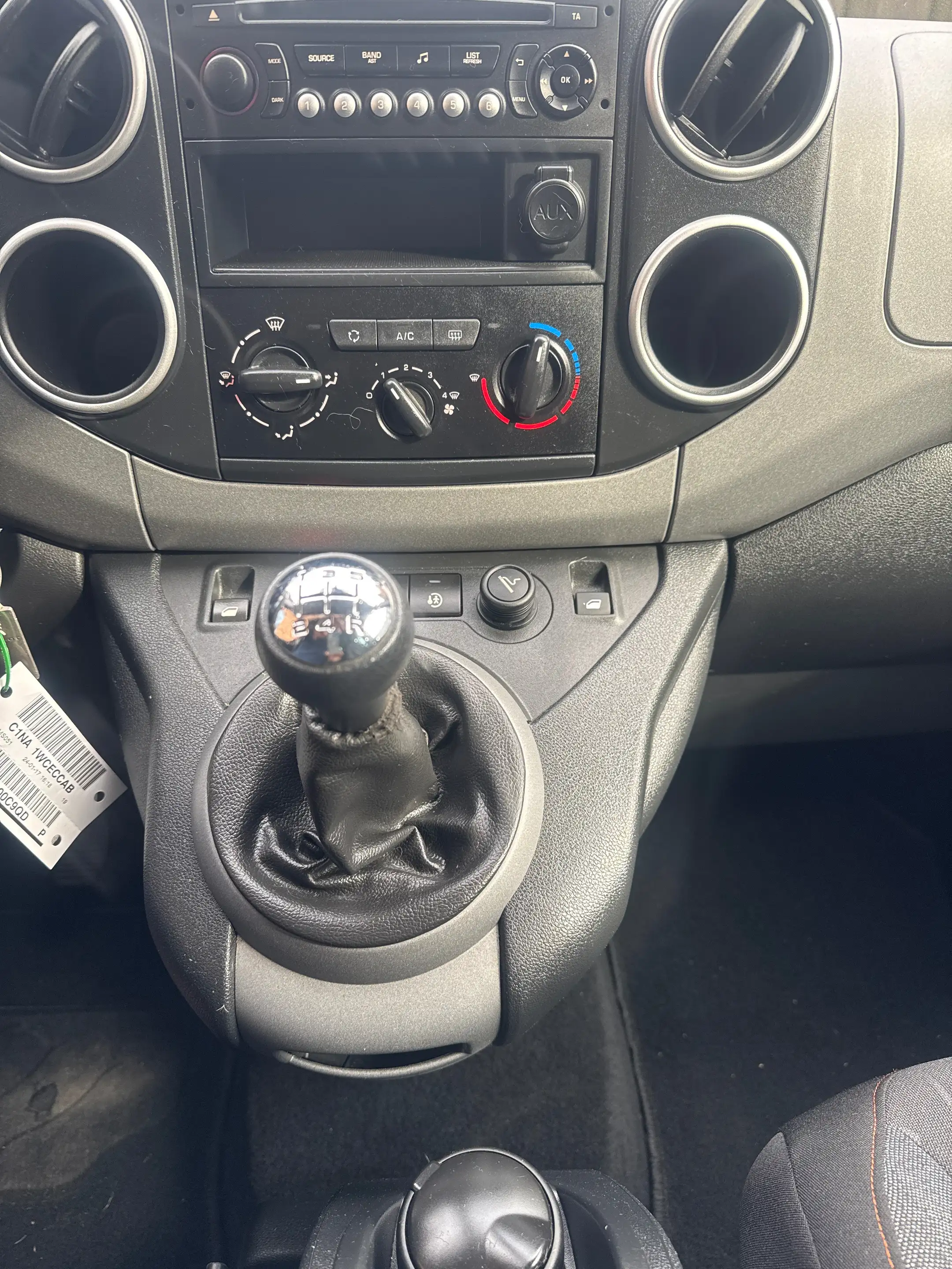 Peugeot Partner 12 CC -GPS-AIR CIO. — photo 10