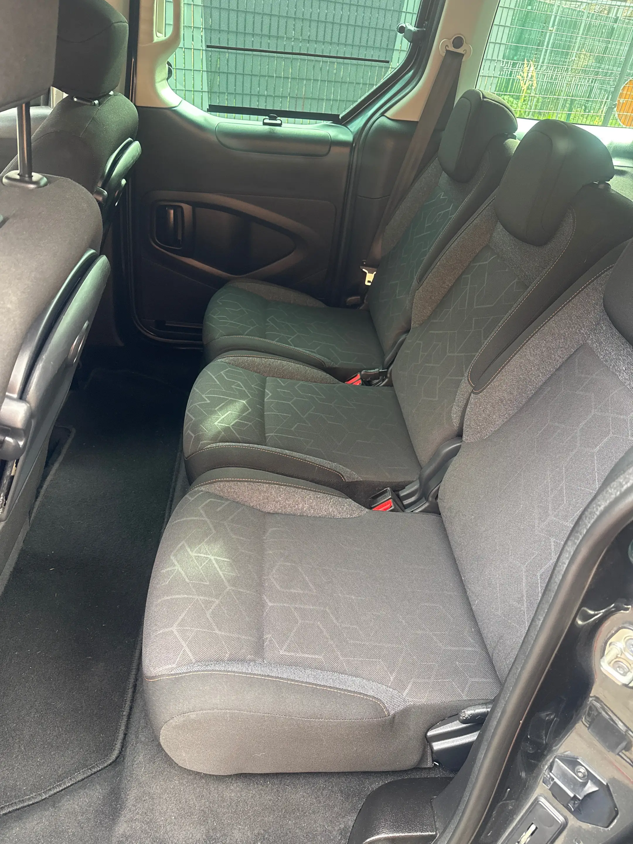 Peugeot Partner 12 CC -GPS-AIR CIO. — photo 12