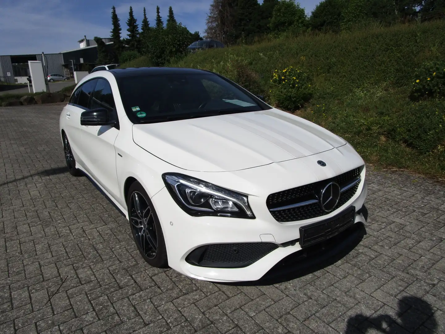 Mercedes-Benz CLA 220 CLA 220 4Matic AMG-Line 4Matic Wit - 2