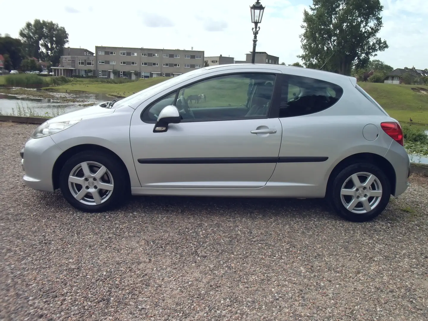 Peugeot 207 1.4 VTi XR - Airco Grijs - 2