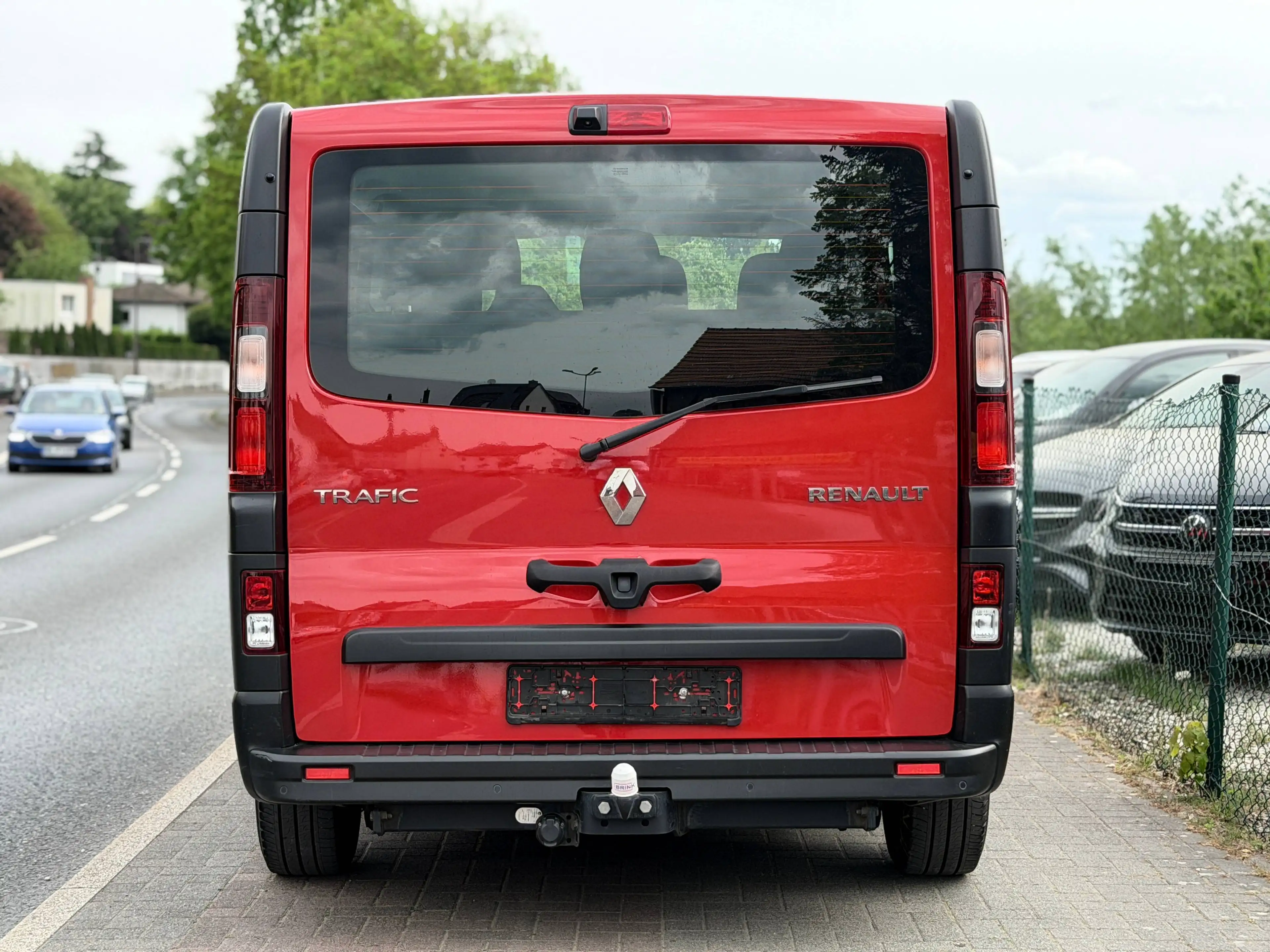 Renault Trafic L1H1 2,8t *9Sitze* Life LED AHK Automatik 2.Hand — photo 14