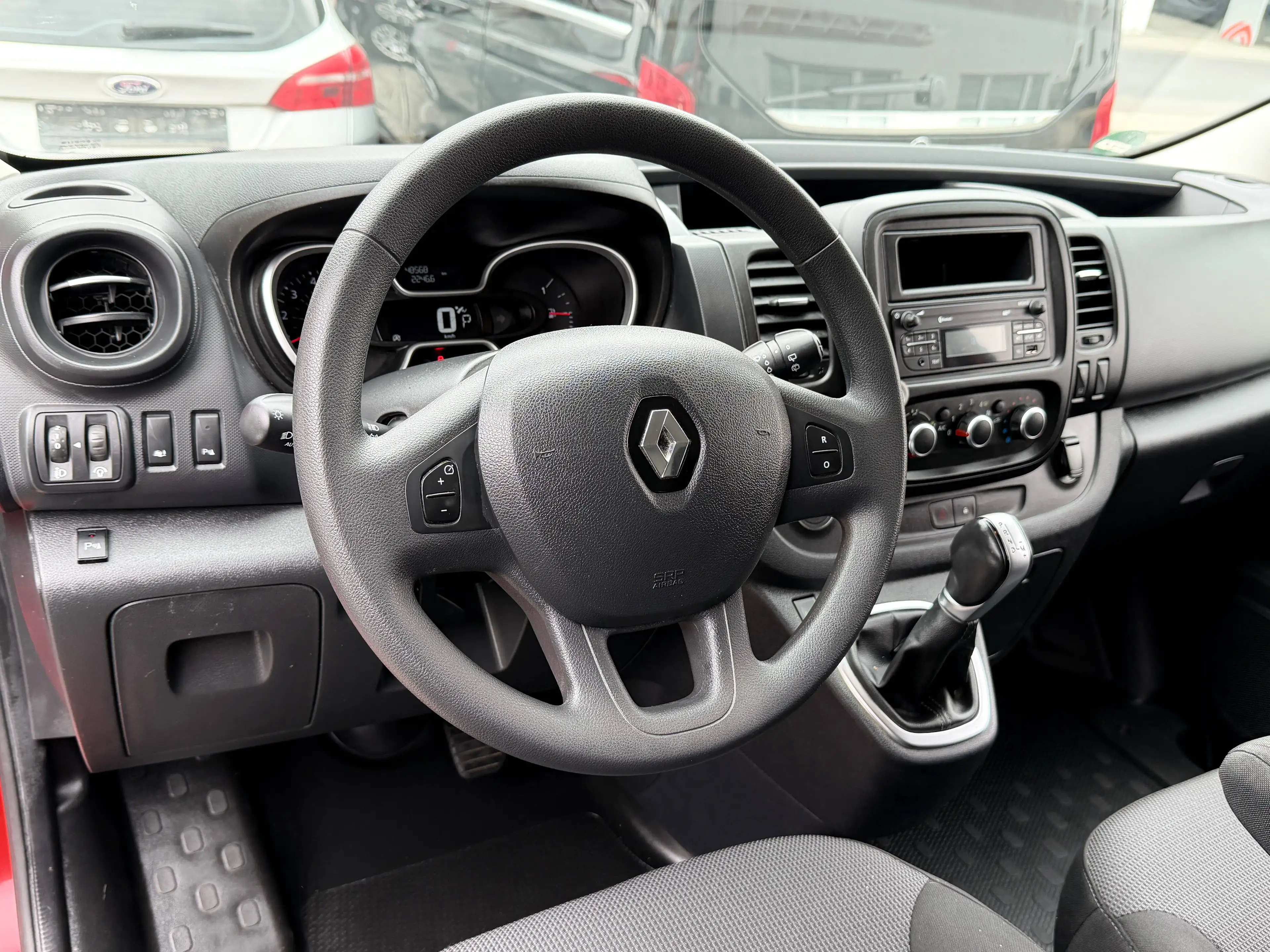 Renault Trafic L1H1 2,8t *9Sitze* Life LED AHK Automatik 2.Hand — photo 5